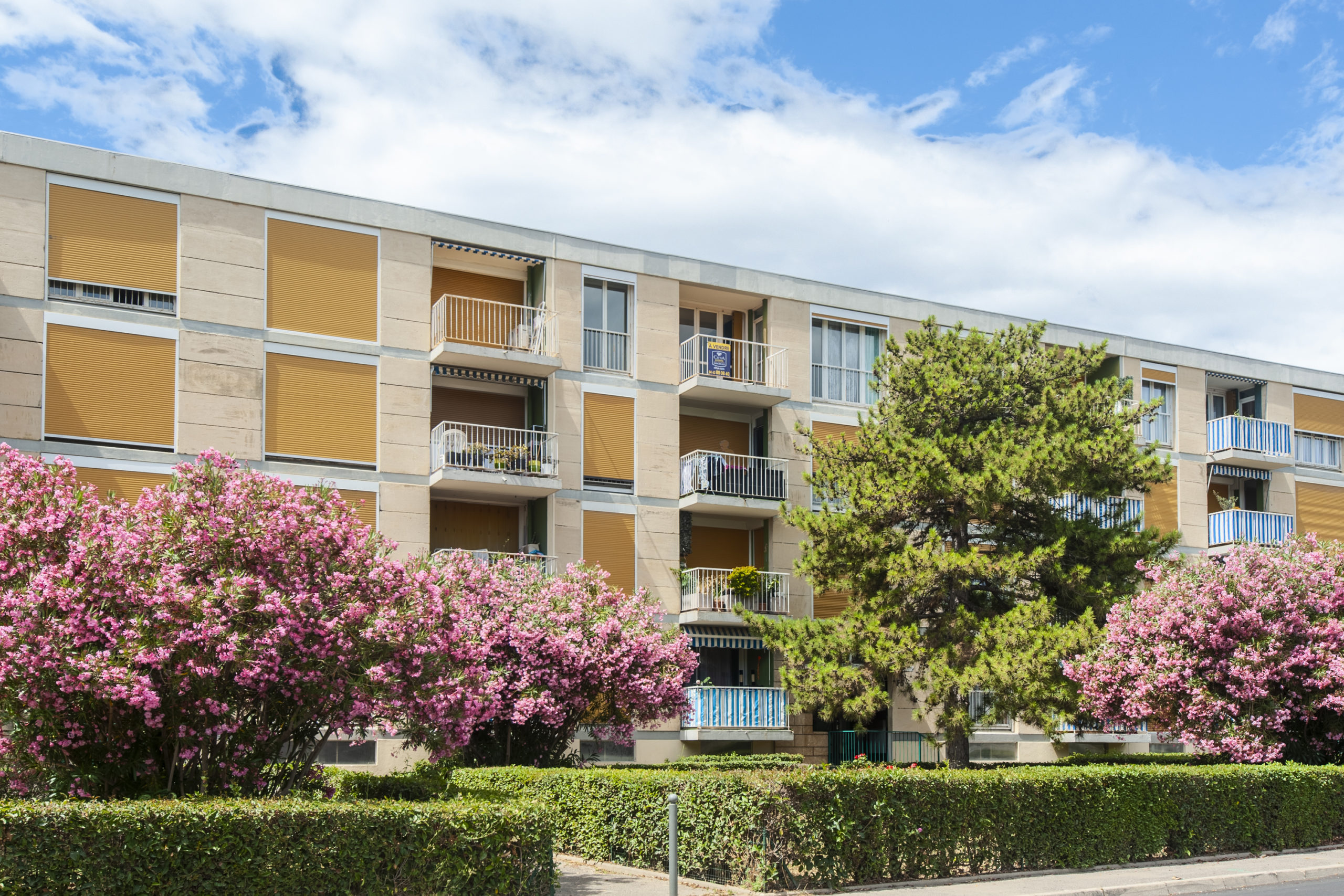 Marignane le concorde plage appartement de type 3 avec balcon